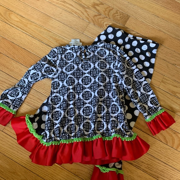 Christmas 🎄 Outfit 4T Set - Picture 2 of 8